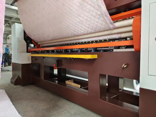 2.45M 1200 RPM Πολλαπλές βελόνες Lock Stitch Quilting Machine για κουβέρτα